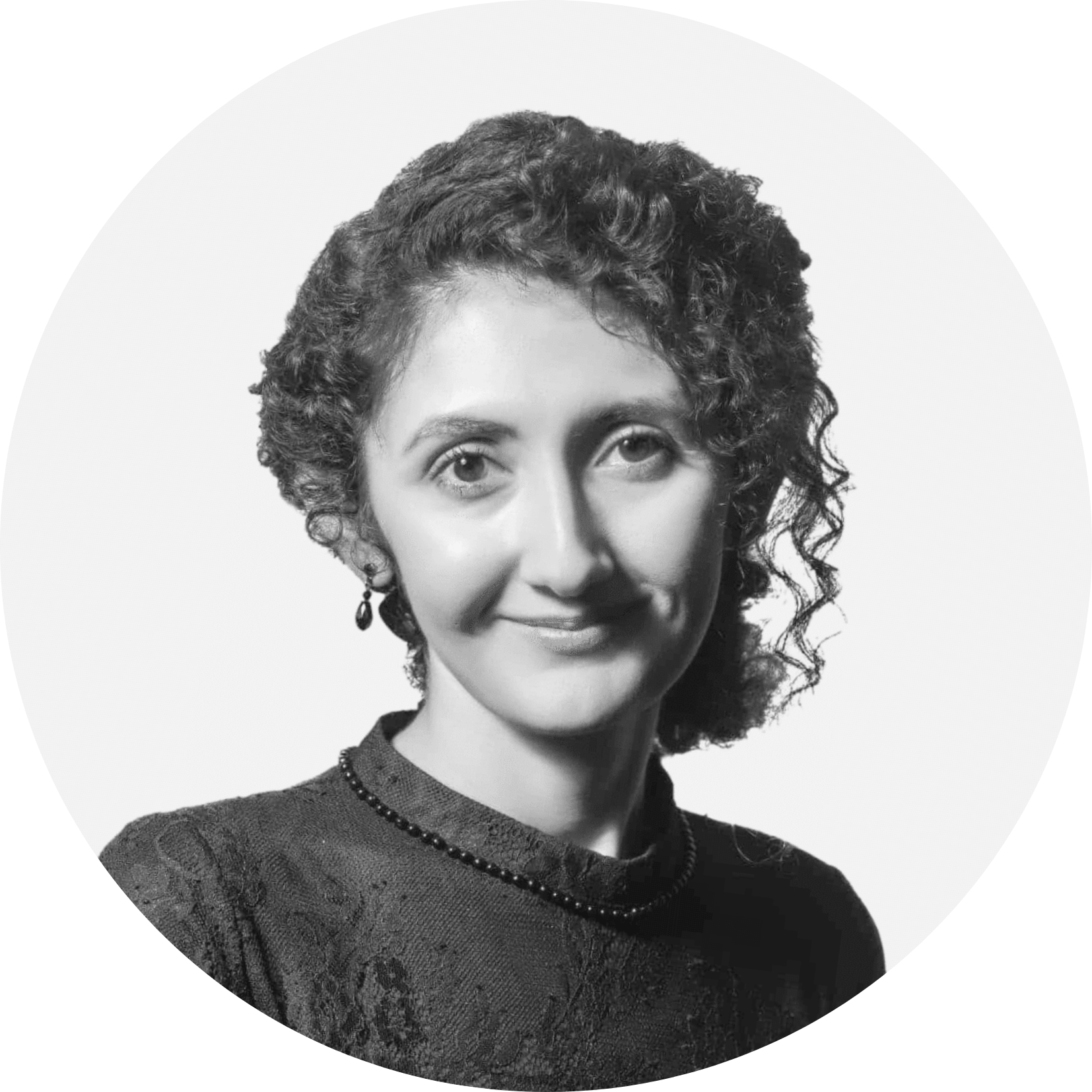 Niloufar Hafizi headshot